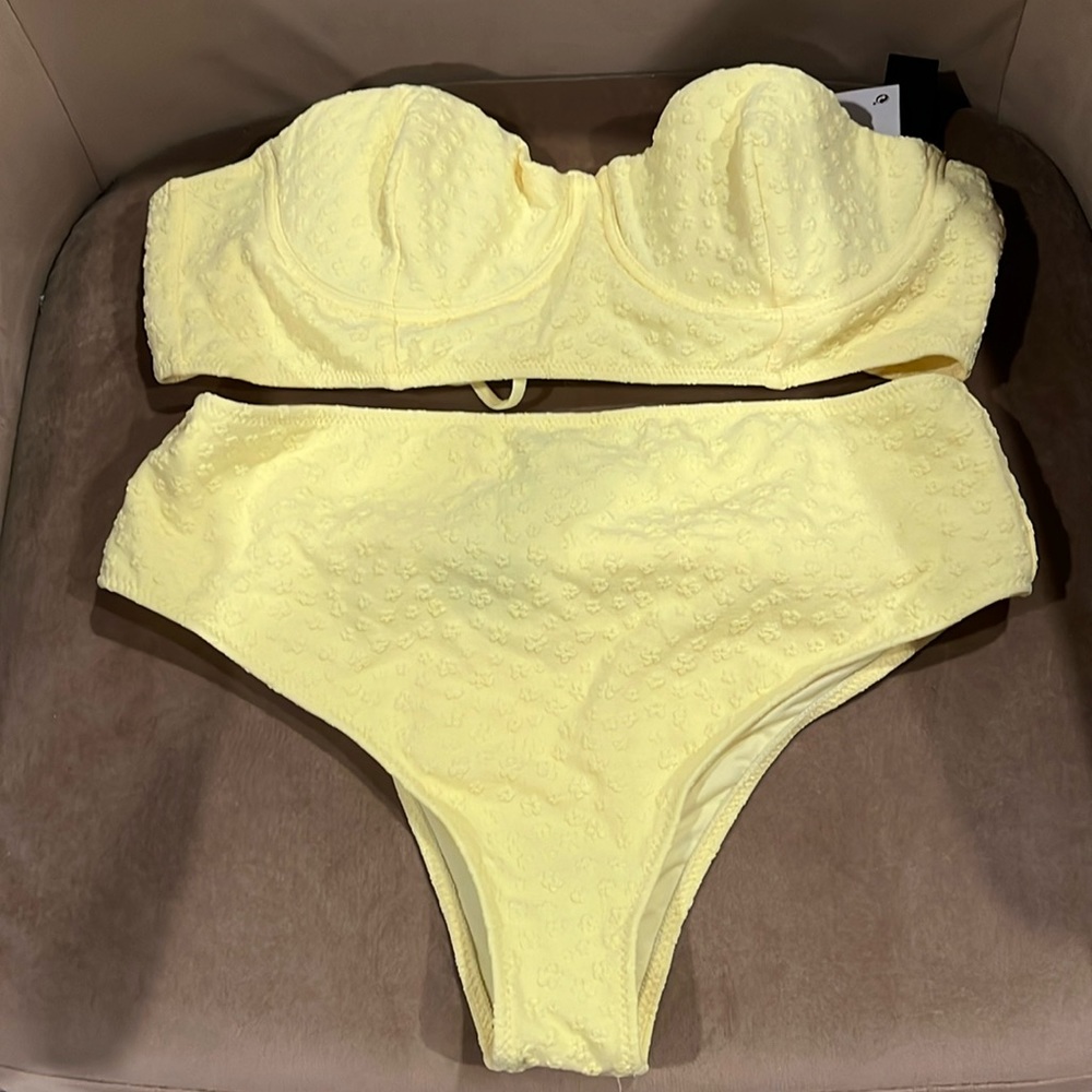 Zara yellow flower bikini - runs small!